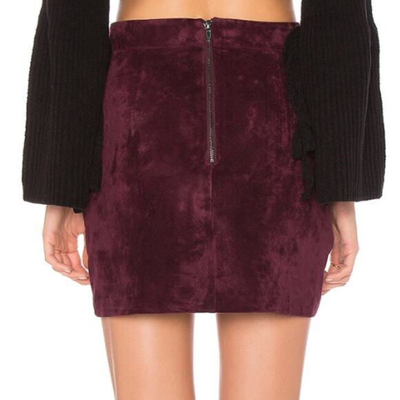 Revolve X Devlin Mabel Skirt in Grape Wine NWOT Size 0 - Picture 3 of 3